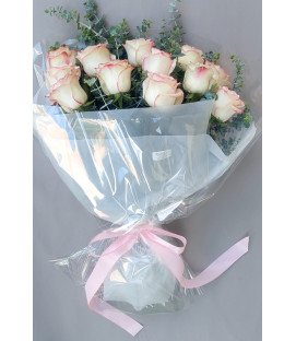 Bouquet de 12 Rosas branco e rosa